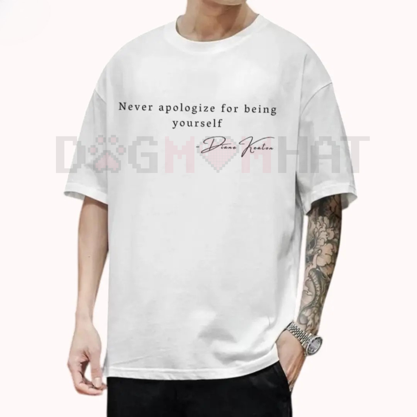 Diane Keaton Vintage Fedora T-Shirt – Classic Hollywood Style & "Never Apologize" Graphic Tee