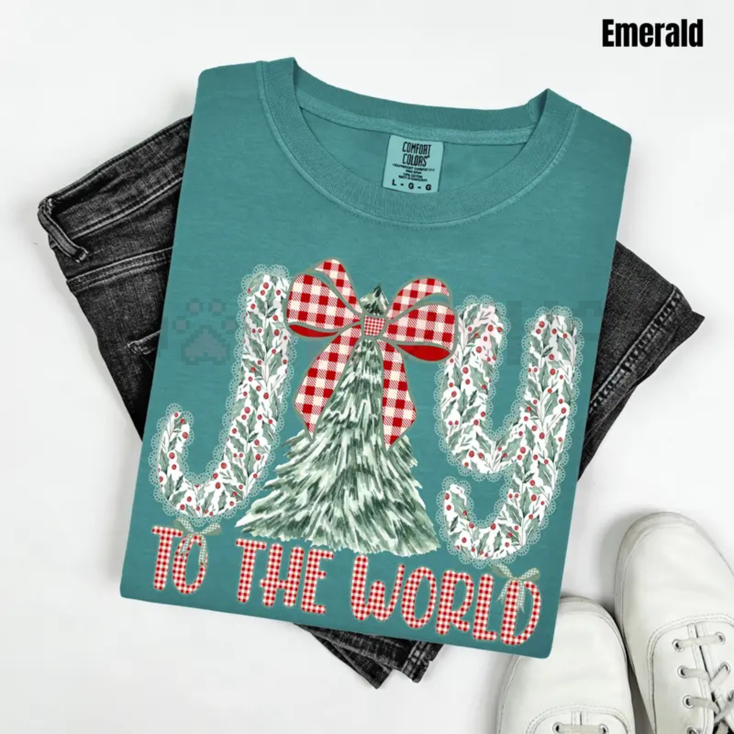 Holly Berry Joy Comfort Colors® T-Shirt – Vintage Christmas Holiday Tee