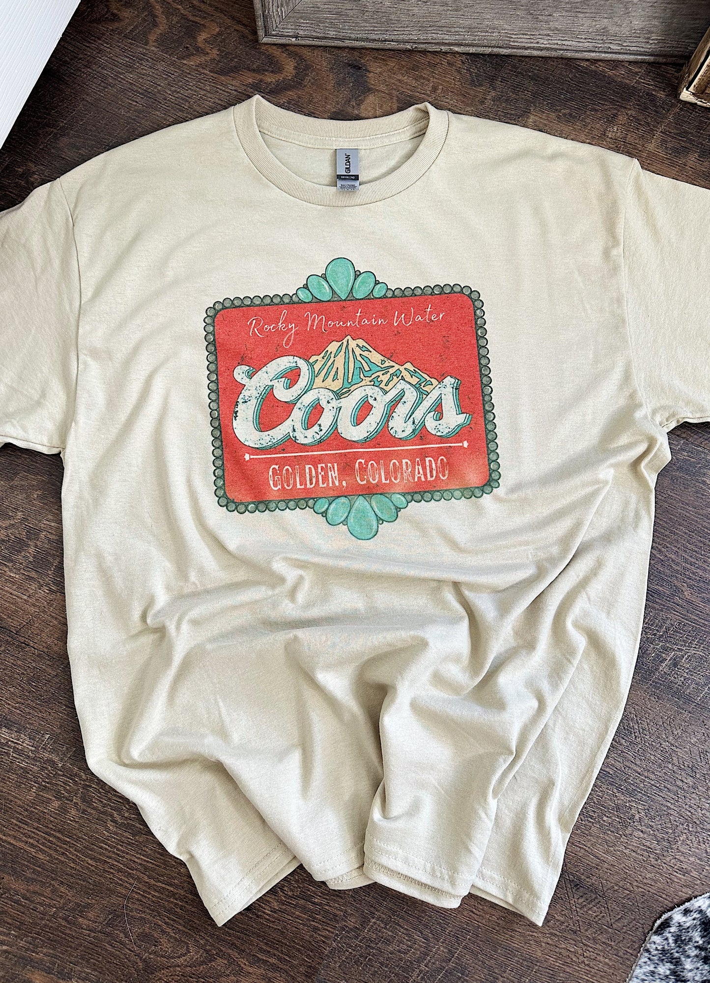Coors Rocky Mountain Vintage Tee Shirt – Retro Beer Graphic Cotton Casual Top