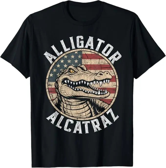 Florida Everglades Alligator T-Shirt – Bold USA Flag Graphic Tee, Unisex Gift for Nature Lovers & Travelers