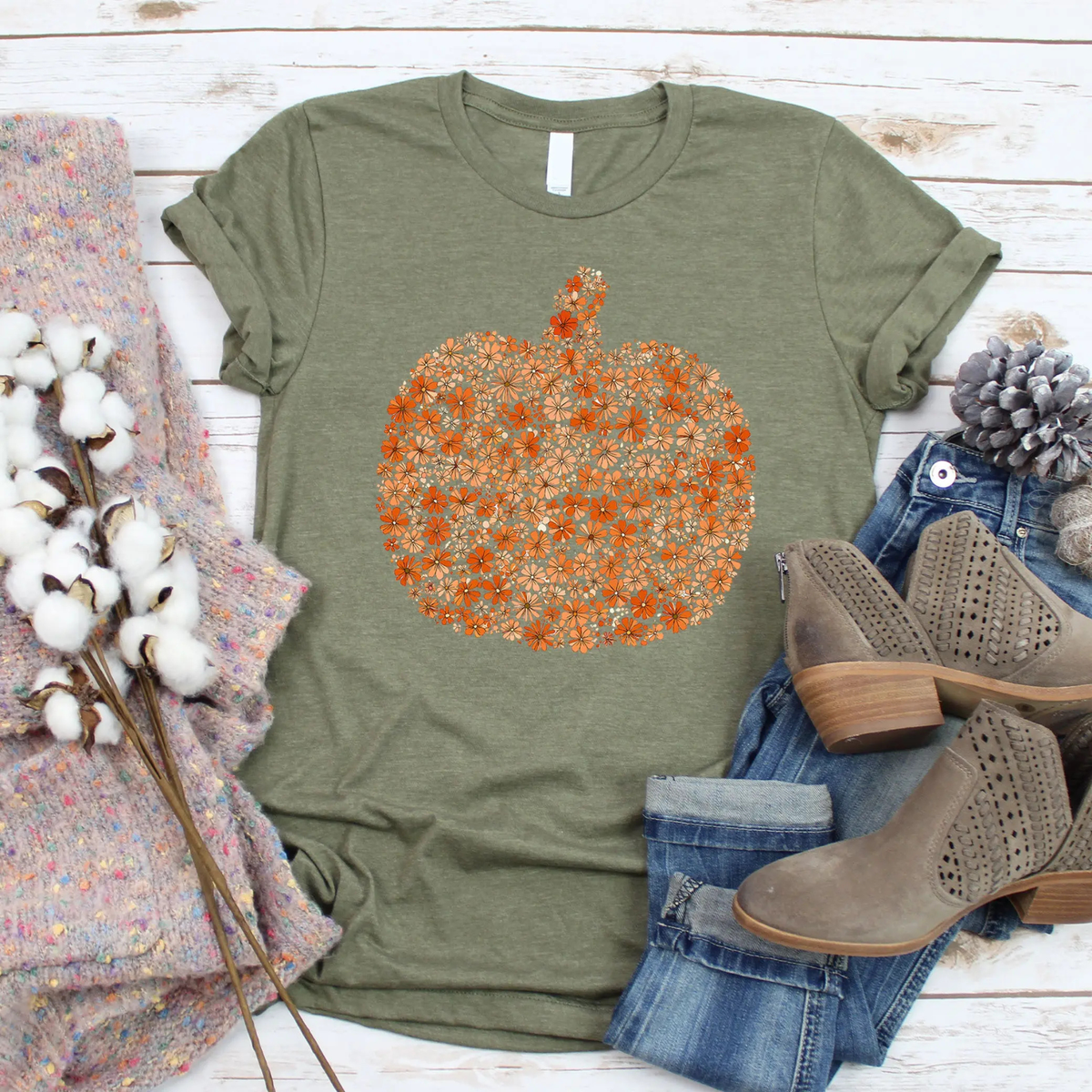 Love in Faith Women's Vintage Style Unisex Athletic-Casual T-Shirt - Fall Faith Graphic Tee