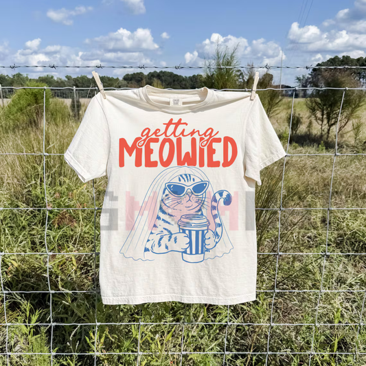 "Getting Meowied" Funny Cat Bride T-Shirt - Cat Lover Bachelorette & Bridal Shower Graphic Tee