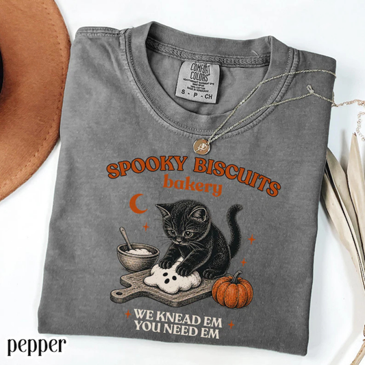 "Kitty Biscuits" Vintage Pumpkin & Black Cat T-Shirt - Fall & Spooky Season Graphic Tee