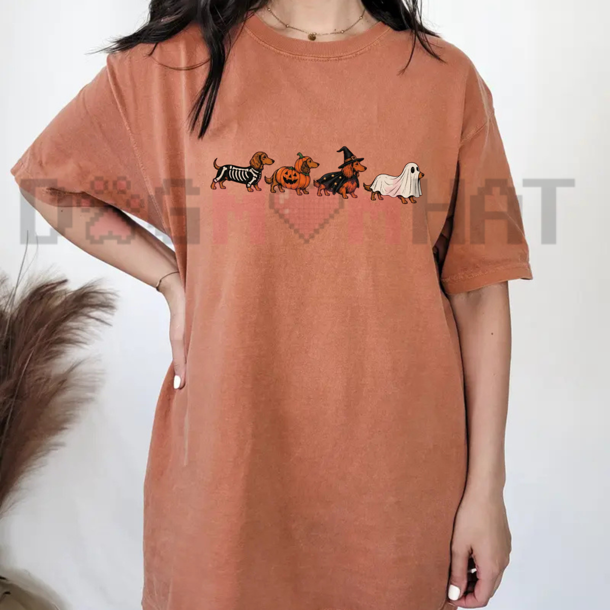 Halloween Dachshund "Spooky Wiener Dog" Graphic T-Shirt