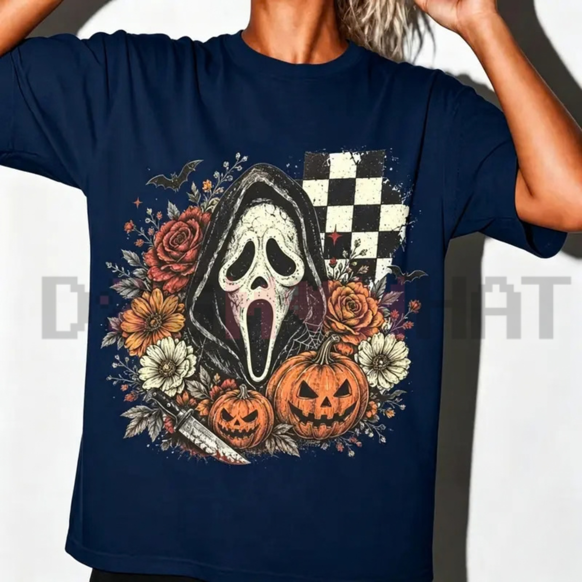 Comfort Ghost Face Retro Halloween Horror Graphic T-Shirt