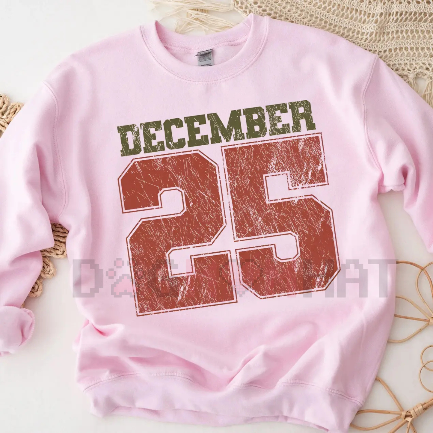 Retro December 25th Christmas Crewneck Sweatshirt – Cozy Holiday Winter Sweater Gift