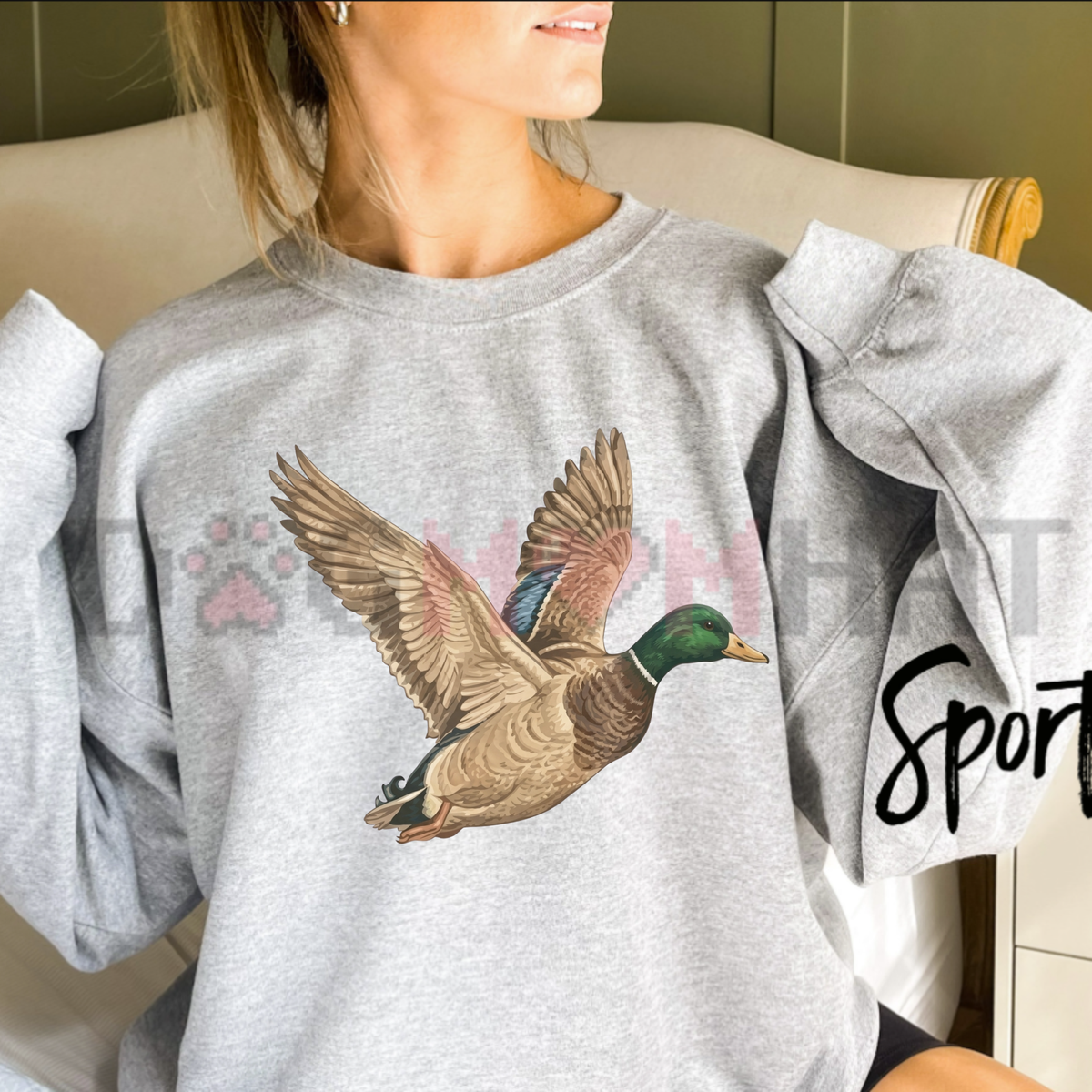 Flying Mallard Graphic Top - Vintage Outdoor Waterfowl Sweatshirt