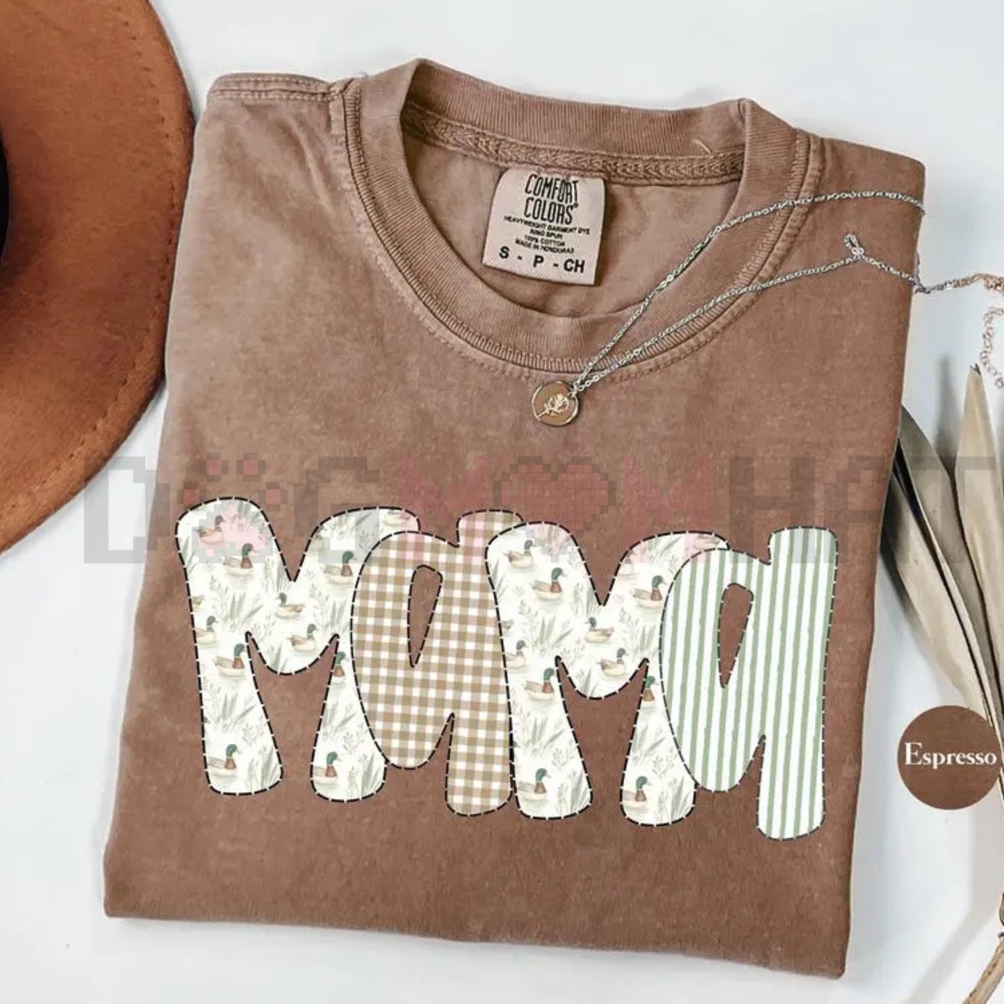 Vintage Mallard Duck Mama Tee – Retro Hunting Mom T-Shirt
