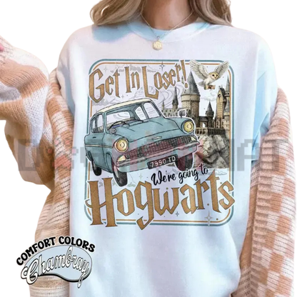 Parke Horizon Tee – Vintage Flying Car Wizard School Graphic T-Shirt