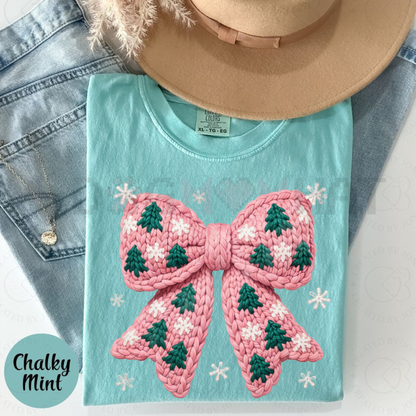 'Knitted Christmas Tree' T-Shirt – Unisex Rustic Sweater Aesthetic Tee