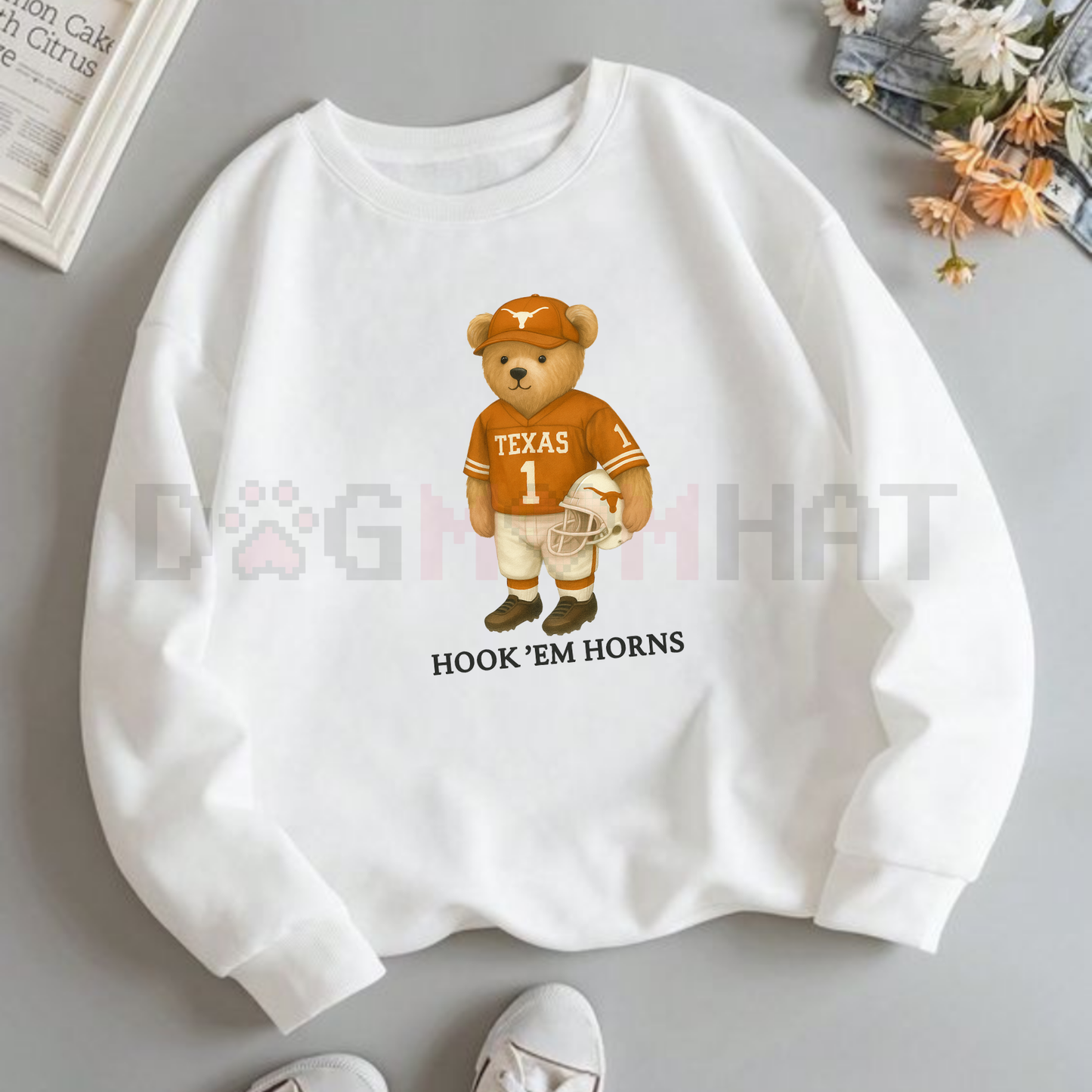 All Team College Football Teddy Bear Graphic Sweatshirt Pullover – White Vintage Sport Varsity Crewneck