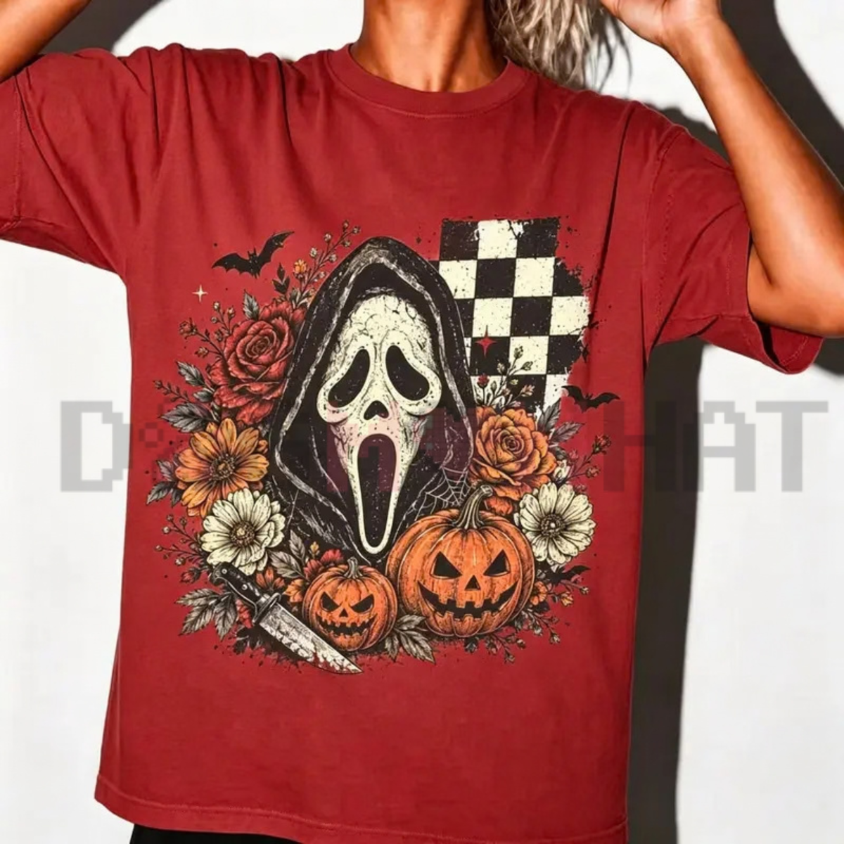 Comfort Ghost Face Retro Halloween Horror Graphic T-Shirt
