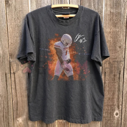 Colin Simmons Grotesque Sack Celly Texas Football Fan Graphic T-Shirt