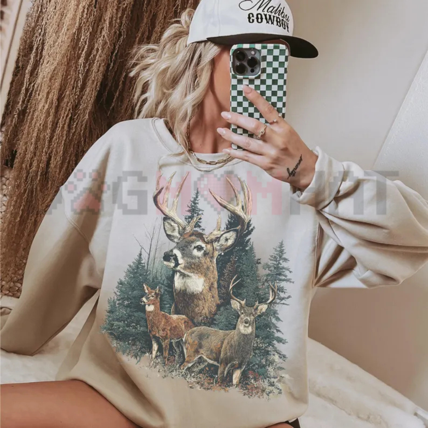 Midwest Whitetail Estate Crewneck Sweatshirt - Vintage Deer Graphic Old Money Preppy Hunting Season Pullover