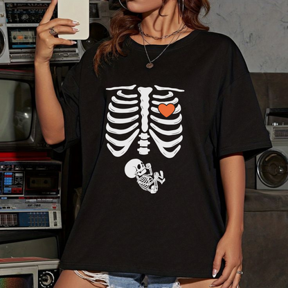 Skeleton Halloween Maternity T-Shirt – Funny Pregnancy Announcement Tee