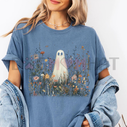 Comfort Colors® Cute Ghost in Wildflowers Shirt – Spooky Fall Aesthetic Floral Halloween Tee, Cozy Ghostcore Gift