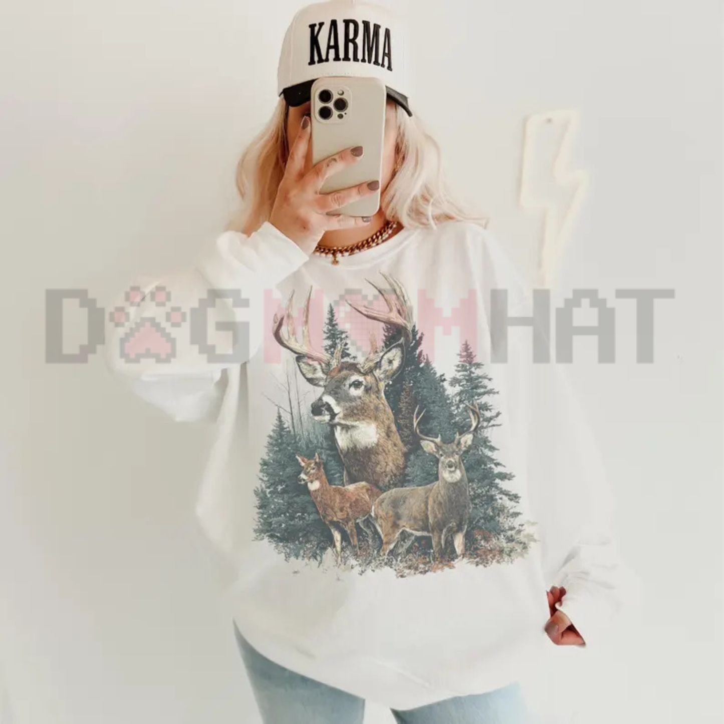 Midwest Whitetail Estate Crewneck Sweatshirt - Vintage Deer Graphic Old Money Preppy Hunting Season Pullover