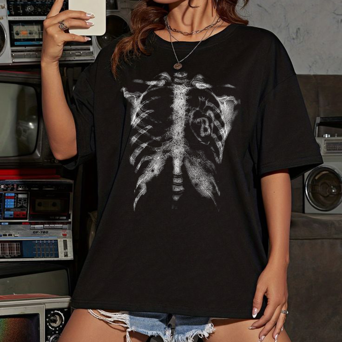 Anatomical Inverted Radiograph Tee – Skeleton Ribcage X-Ray Streetwear Shirt