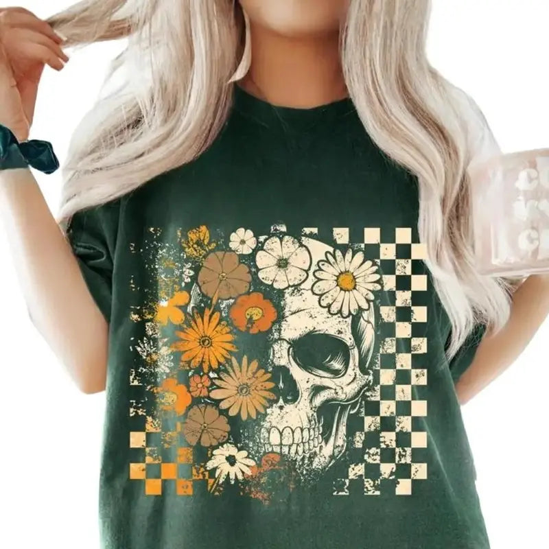 Skull & Flowers Graphic Tee – Vintage Halloween T-Shirt, Retro Aesthetic Oversized Shirt